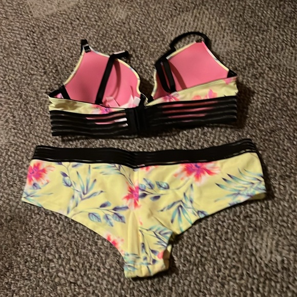 PINK bra & panty set - Picture 2 of 2